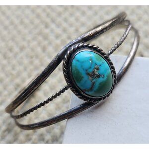 Vintage Navajo Oval Turquoise Green Stone Sterling Silver Cuff Twist Bracelet